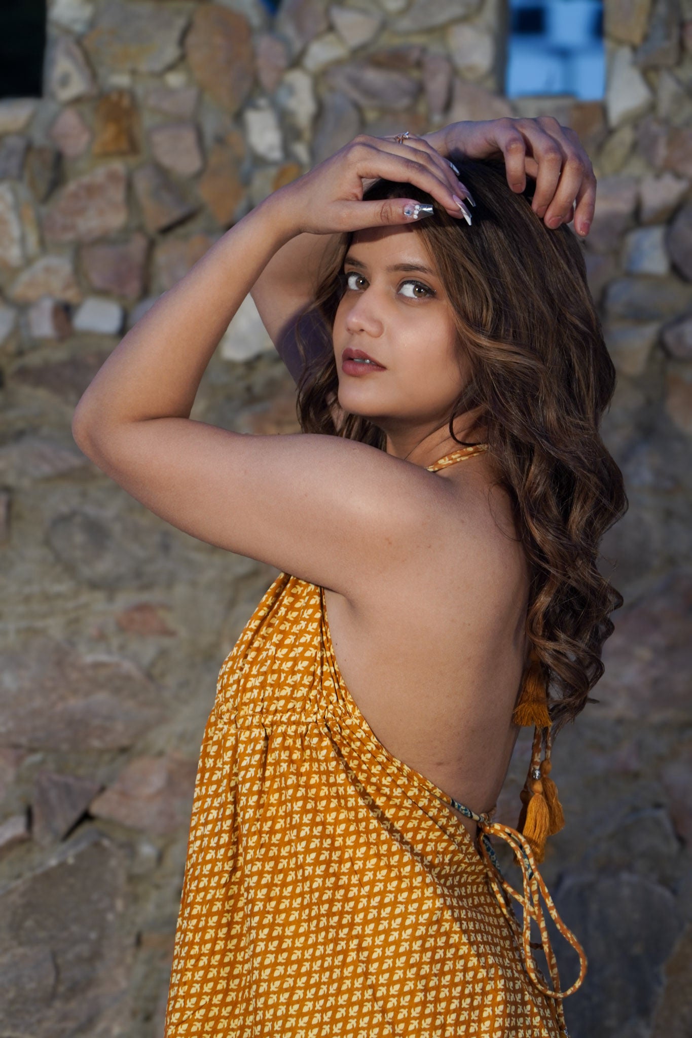yellow short