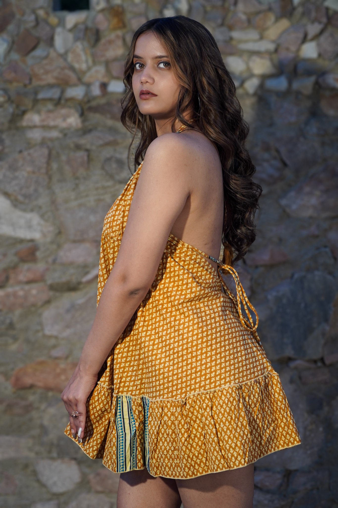 yellow short